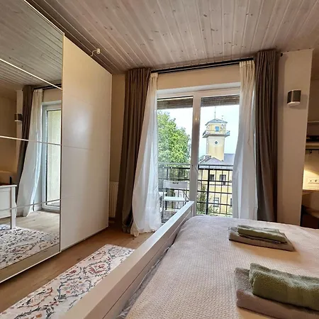 #stayhere - Light 2 Bdr