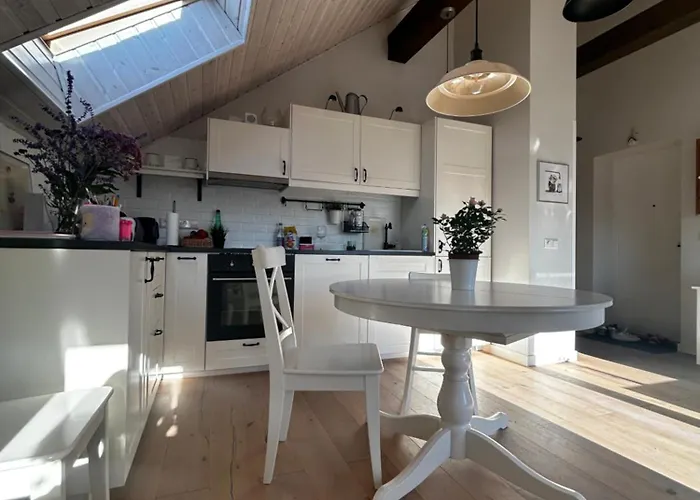 #stayhere - Light 2 Bdr Apartment