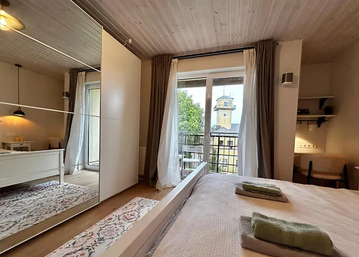 #stayhere - Light 2 Bdr