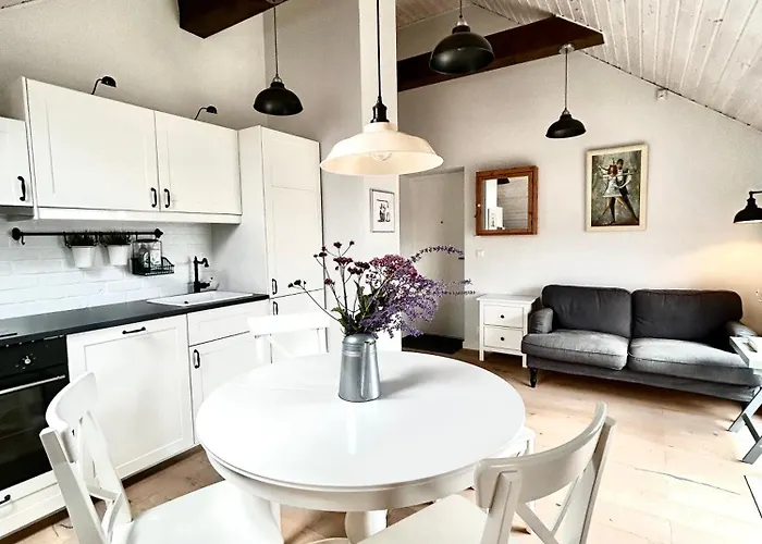 #stayhere - Light 2 Bdr Apartment